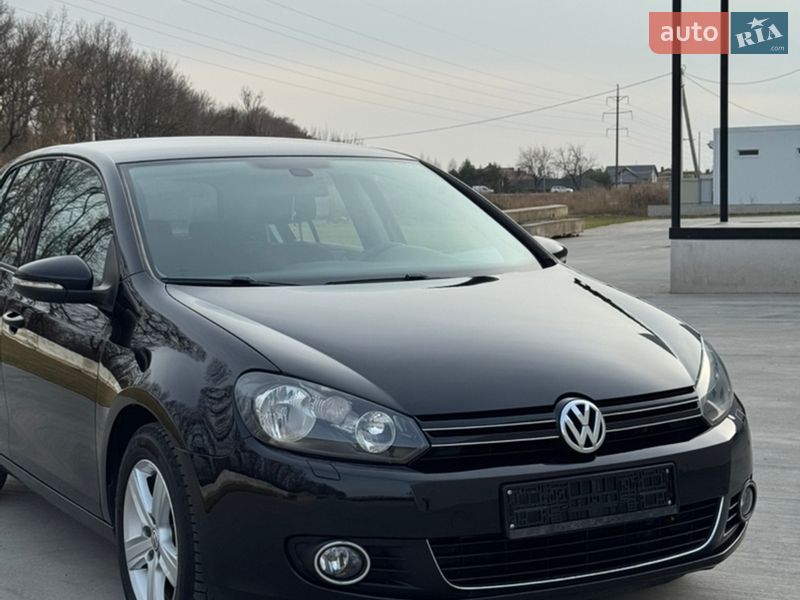 Хетчбек Volkswagen Golf 2010 в Луцьку