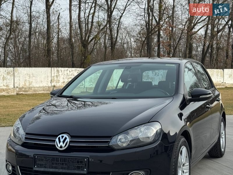 Хетчбек Volkswagen Golf 2010 в Луцьку