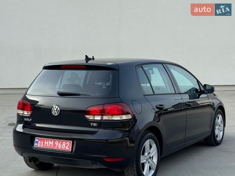 Хетчбек Volkswagen Golf 2010 в Луцьку