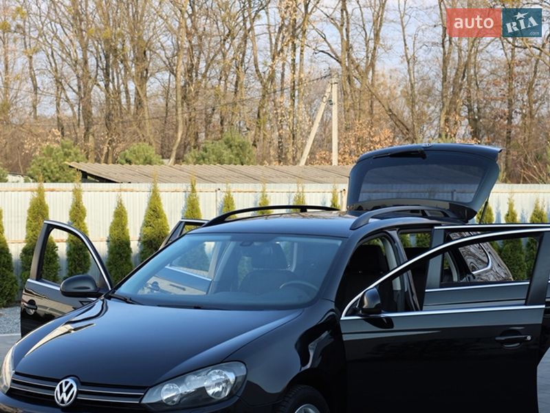 Универсал Volkswagen Golf 2011 в Луцке