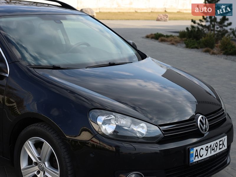 Универсал Volkswagen Golf 2011 в Луцке