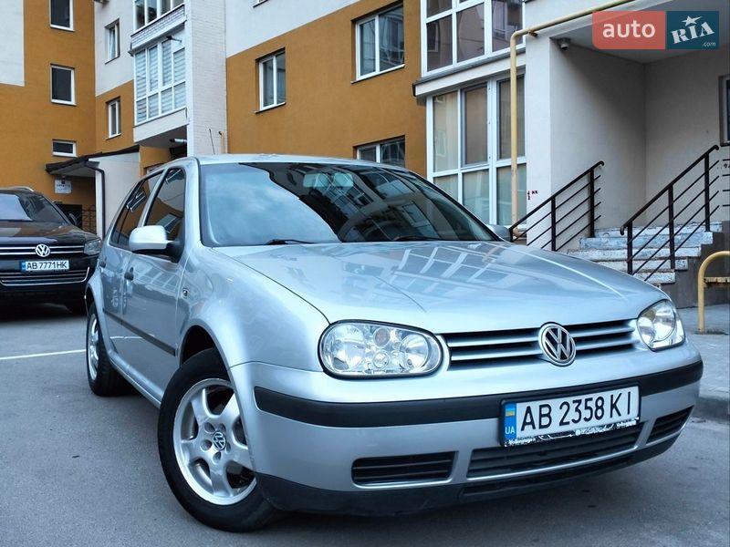 Volkswagen Golf 2002