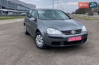 Хэтчбек Volkswagen Golf 2004 в Львове