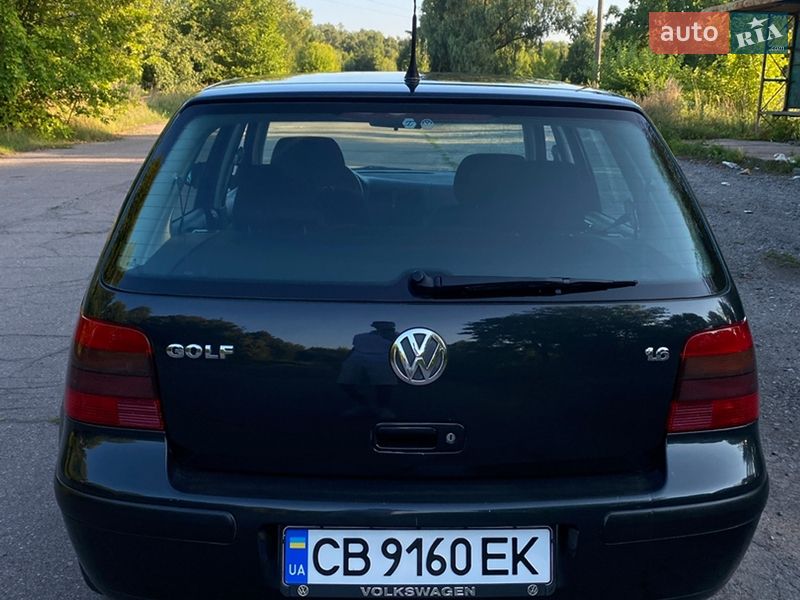 Хэтчбек Volkswagen Golf 2001 в Нежине