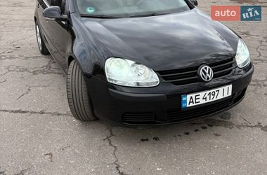 Хэтчбек Volkswagen Golf 2005 в Лозовой