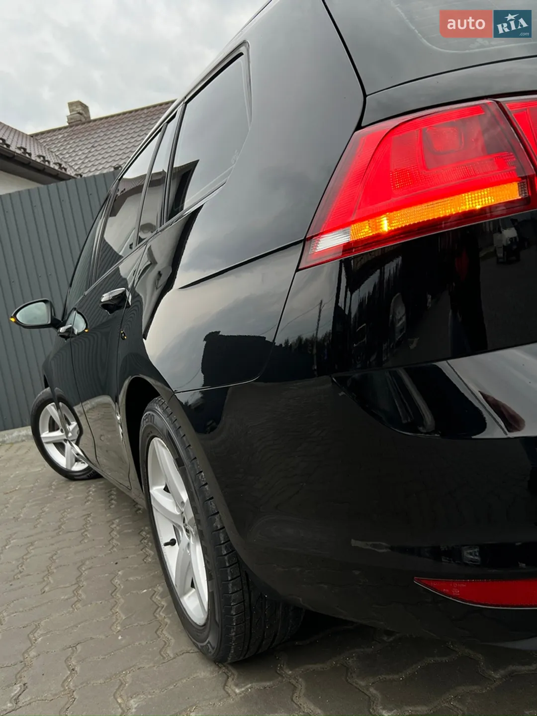Volkswagen Golf 2015 VIN WVWZZZAUZFP634334 фото оголошення 36 з 96