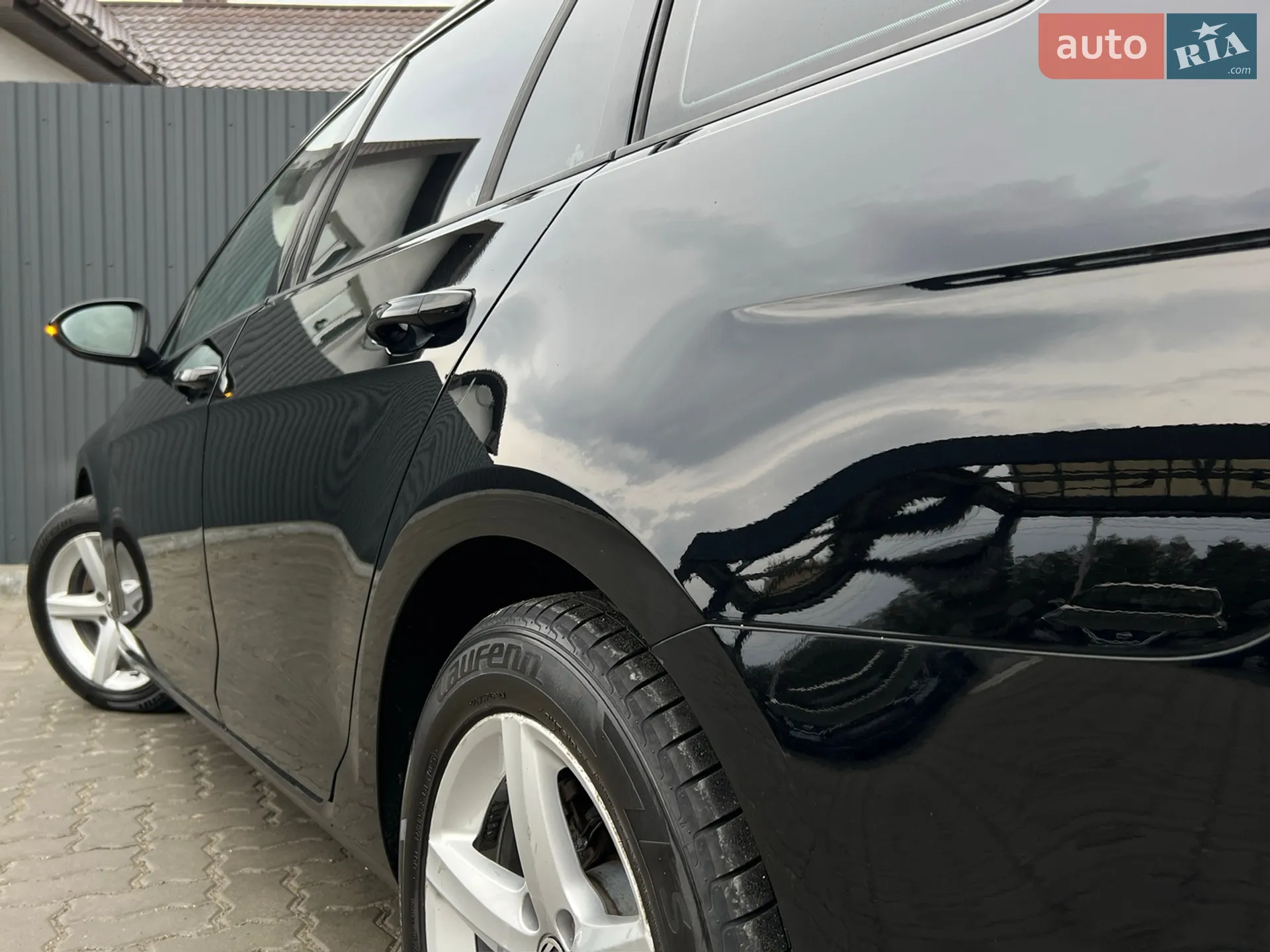 Volkswagen Golf 2015 VIN WVWZZZAUZFP634334 фото оголошення 37 з 96