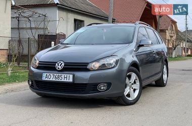 Універсал Volkswagen Golf 2011 в Сваляві