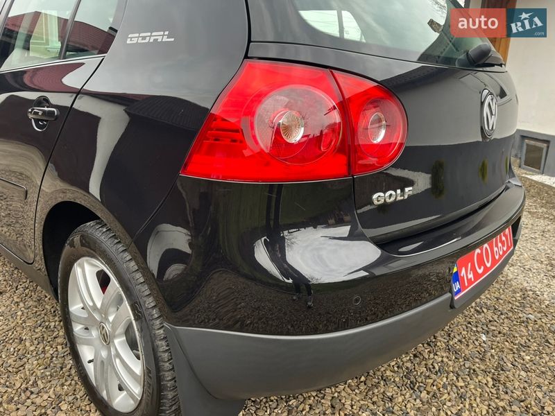 Хэтчбек Volkswagen Golf 2007 в Калуше