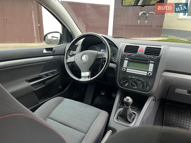 Хэтчбек Volkswagen Golf 2007 в Калуше