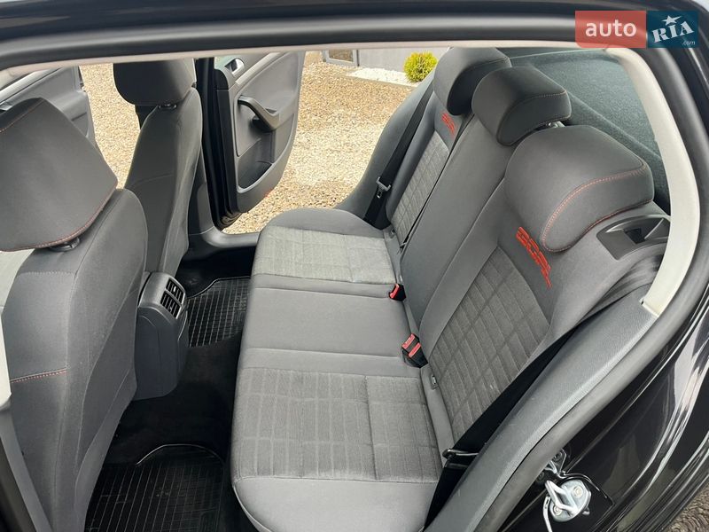 Хэтчбек Volkswagen Golf 2007 в Калуше