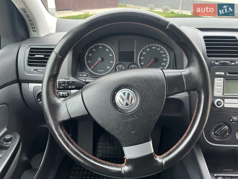 Хэтчбек Volkswagen Golf 2007 в Калуше