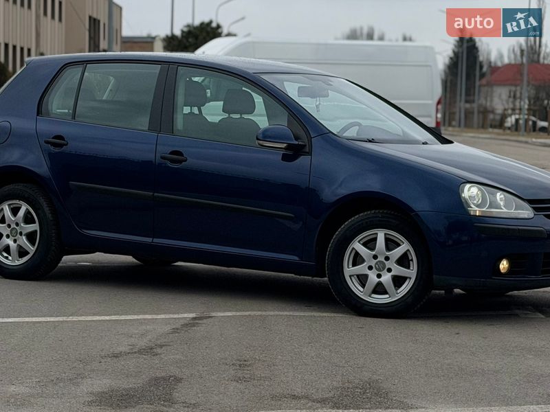 Хэтчбек Volkswagen Golf 2006 в Запорожье