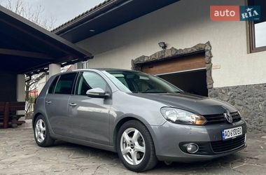 Хетчбек Volkswagen Golf 2009 в Мукачевому