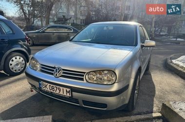 Хэтчбек Volkswagen Golf 2001 в Ровно