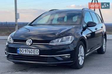 Универсал Volkswagen Golf 2017 в Тернополе