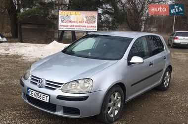 Хетчбек Volkswagen Golf 2004 в Чернівцях