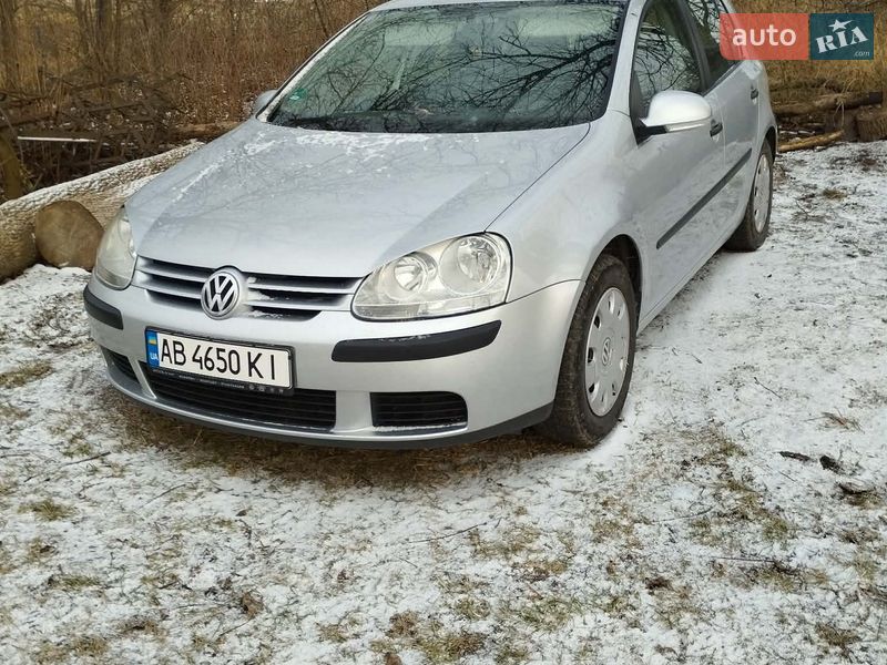 Volkswagen Golf 2004