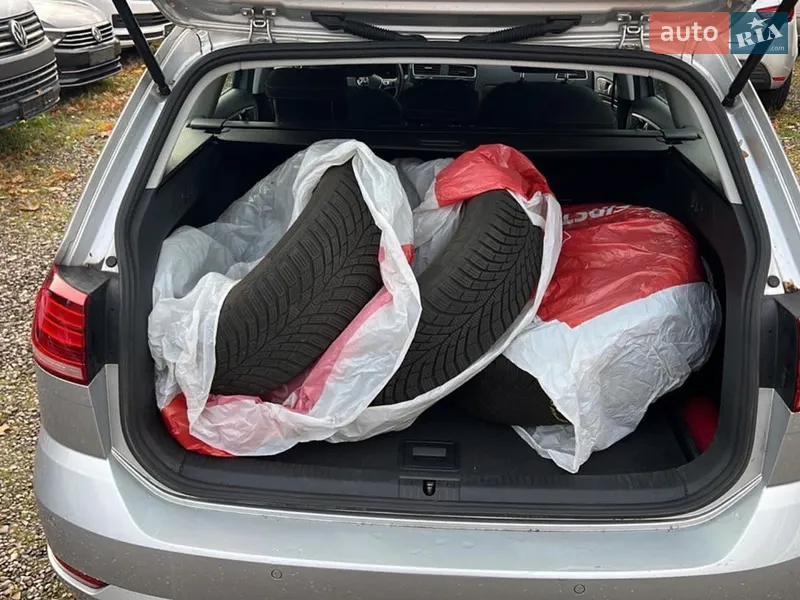 Volkswagen Golf 2019 VIN WVWZZZAUZKP541219 фото оголошення 17 з 63