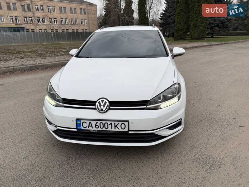 Универсал Volkswagen Golf 2017 в Черкассах