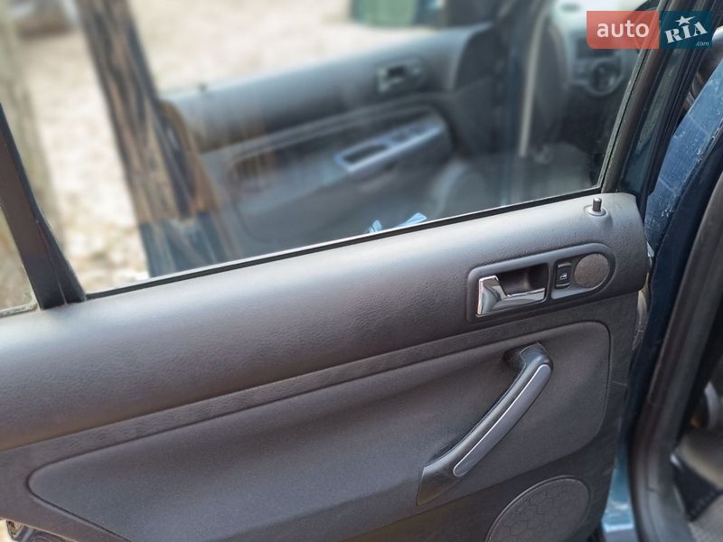 Универсал Volkswagen Golf 2003 в Ахтырке