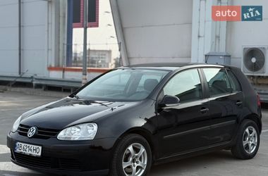 Хэтчбек Volkswagen Golf 2005 в Киеве