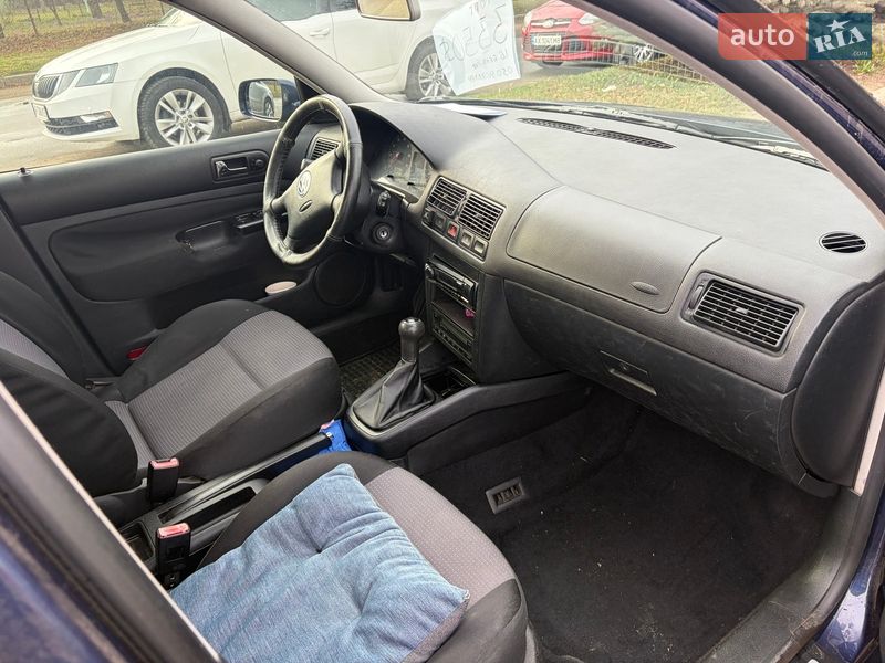 Универсал Volkswagen Golf 2002 в Луцке