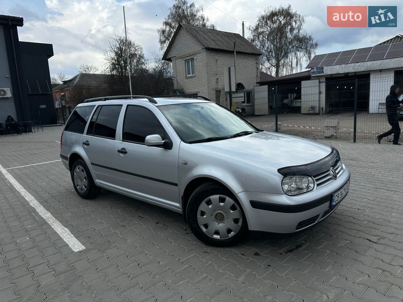 Универсал Volkswagen Golf 2001 в Нежине