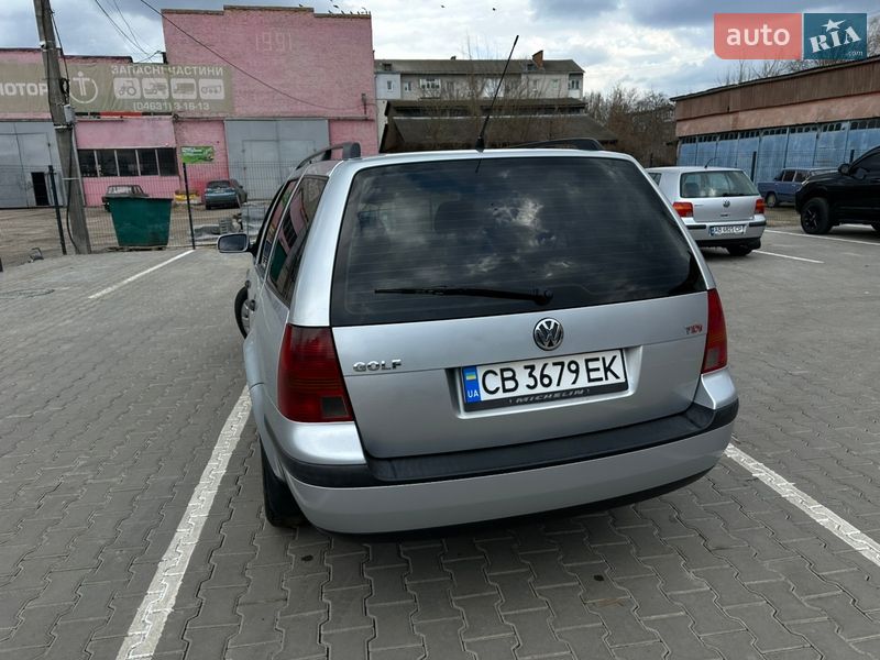 Универсал Volkswagen Golf 2001 в Нежине
