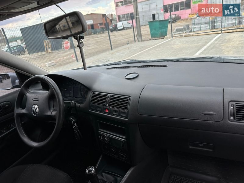 Универсал Volkswagen Golf 2001 в Нежине