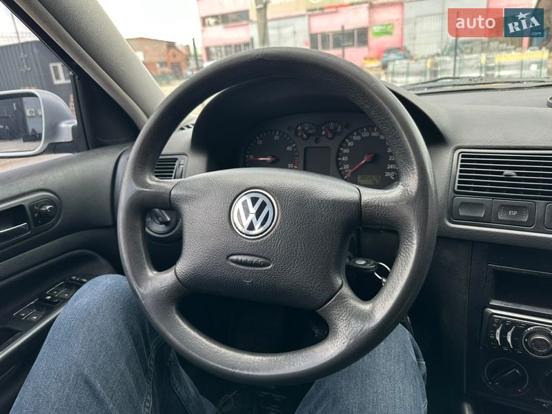 Универсал Volkswagen Golf 2001 в Нежине