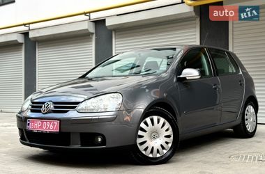 Хетчбек Volkswagen Golf 2008 в Житомирі