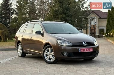 Універсал Volkswagen Golf 2013 в Сарнах