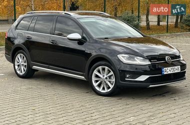 Універсал Volkswagen Golf 2018 в Луцьку