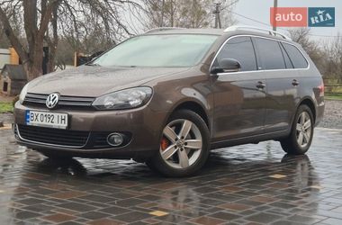 Универсал Volkswagen Golf 2011 в Рокитном