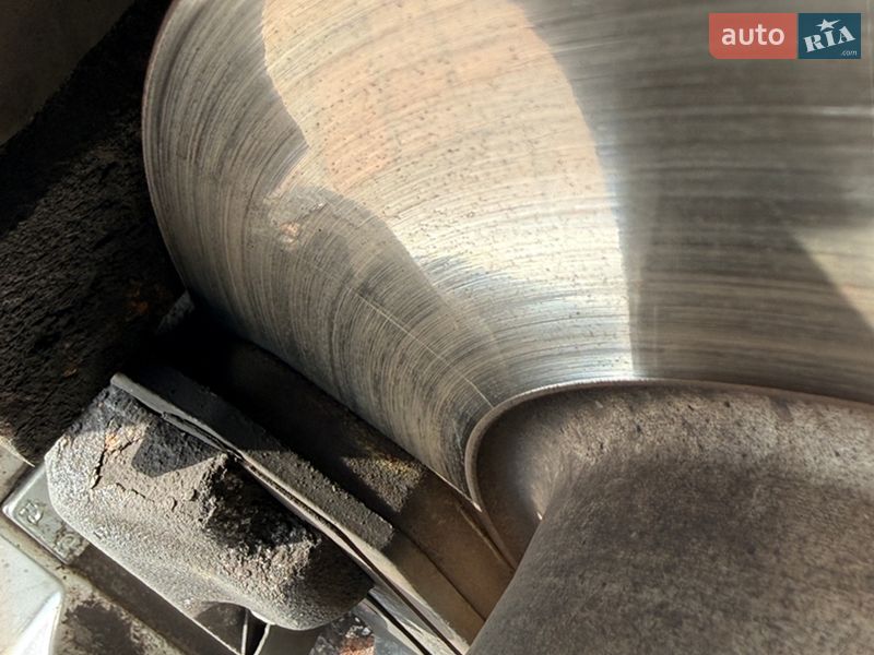 Хэтчбек Volkswagen Golf 2004 в Чернигове