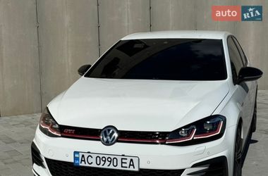 Хетчбек Volkswagen Golf 2019 в Луцьку
