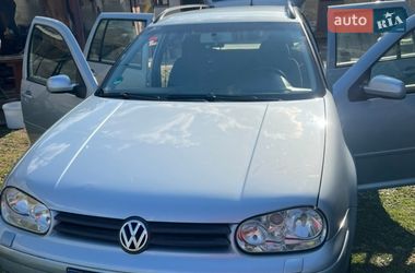 Универсал Volkswagen Golf 2003 в Львове
