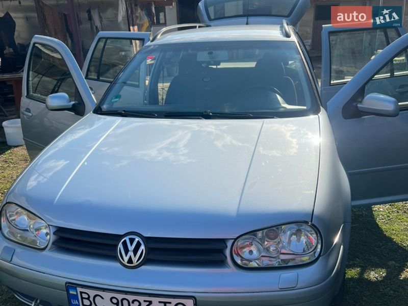 Volkswagen Golf 2003