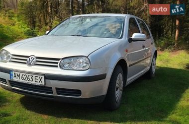Хетчбек Volkswagen Golf 1998 в Сумах