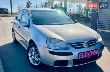 Хэтчбек Volkswagen Golf 2005 в Шостке