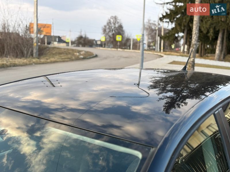 Хэтчбек Volkswagen Golf 2005 в Староконстантинове