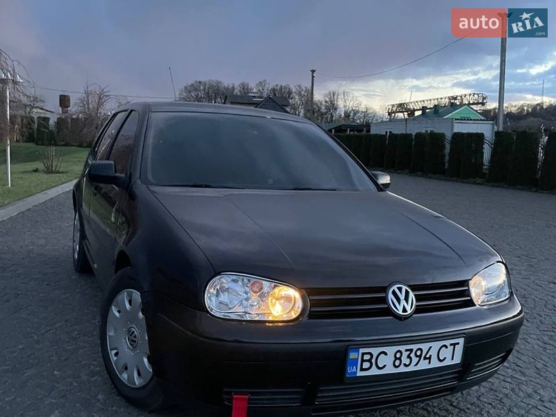 Volkswagen Golf 2002
