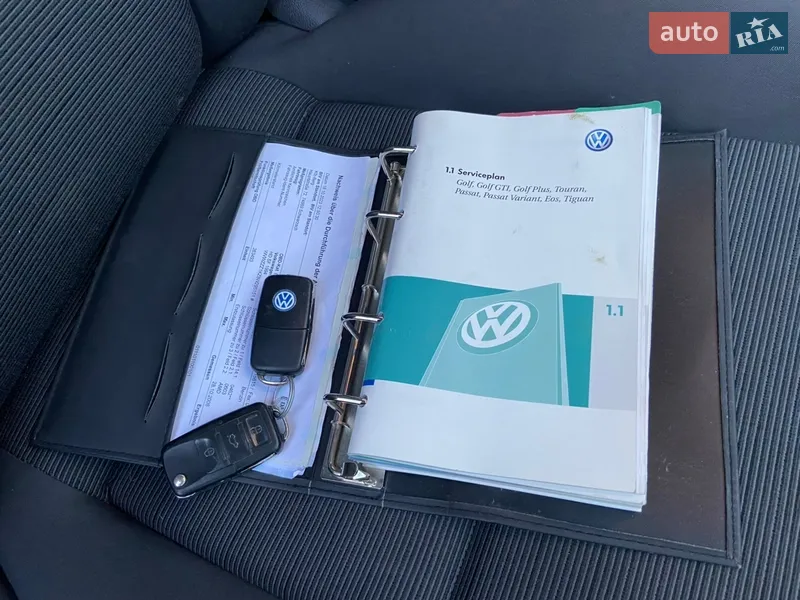 Хэтчбек Volkswagen Golf 2008 в Ужгороде документ