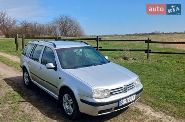 Універсал Volkswagen Golf 2000 в Полтаві