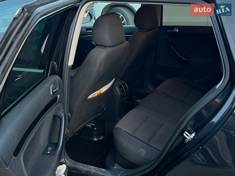 Универсал Volkswagen Golf 2011 в Ковеле