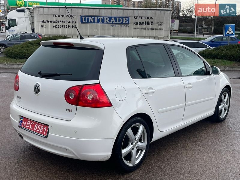 Хэтчбек Volkswagen Golf 2009 в Житомире