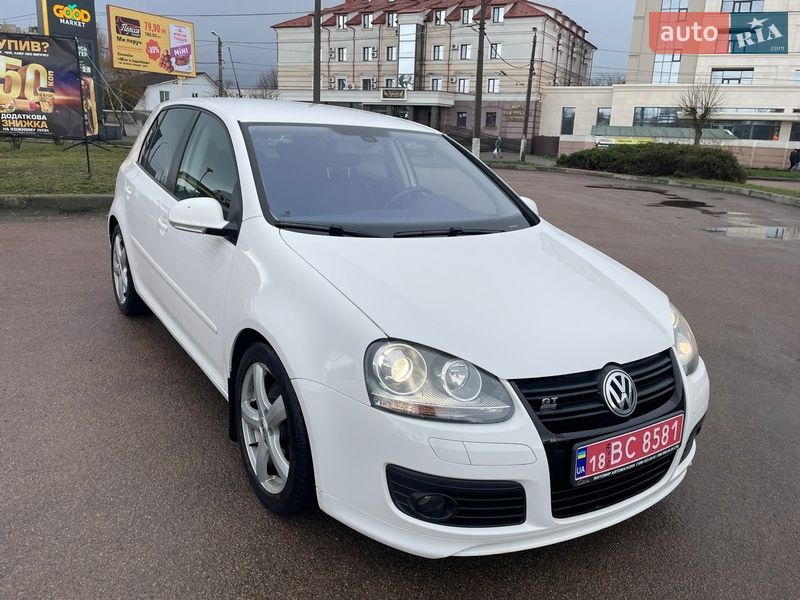 Хэтчбек Volkswagen Golf 2009 в Житомире