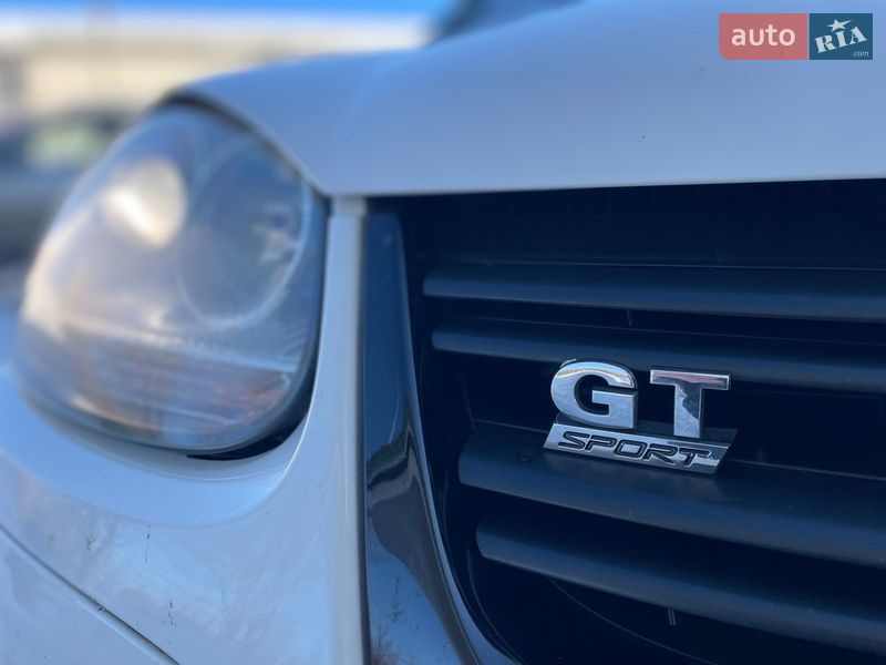 Хэтчбек Volkswagen Golf 2009 в Житомире