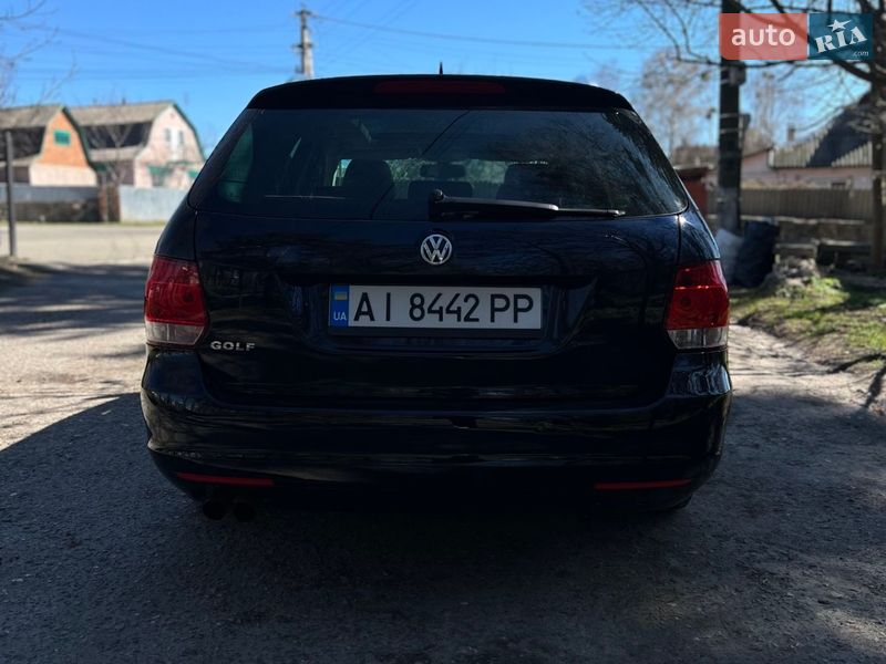 Універсал Volkswagen Golf 2011 в Макарові
